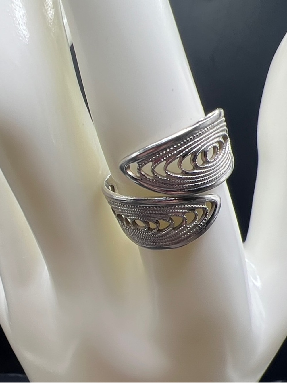 Sarah Coventry Silver Open Wrap Filigree Ring